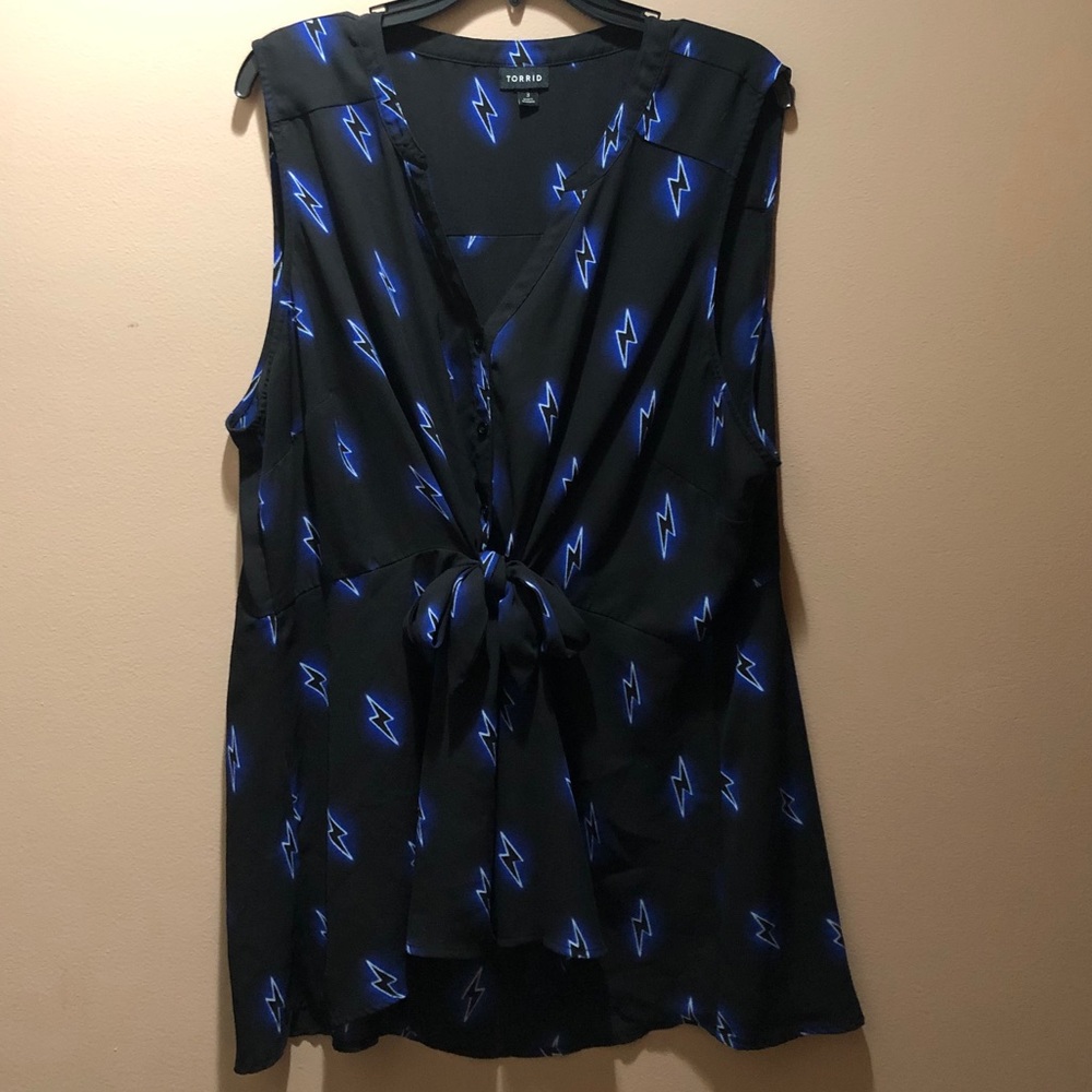 Torrid sleeveless top